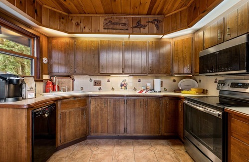 Belgrade Lakes House | Lakefront Escape w/Dock, Fire Pit & Views