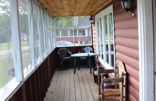 Indian Lake Cabin | Lakefront-Family & Pet Friendly-Adirondack Cabin
