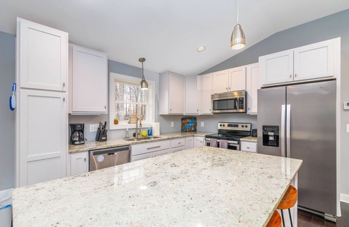 Lake of the Woods House | ❖ Lakefront Getaway | Close to DC | Near Winery ❖