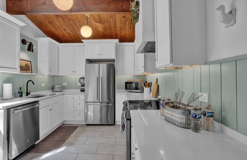 Pocono Mountain Lake House | Lakefront, Heated Pool, Pvt Hot Tub, Arcade, Dock Ping Pong, Foosball