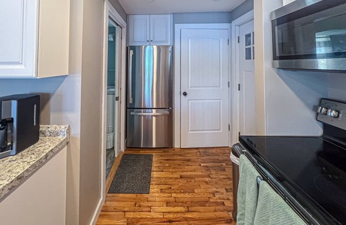 Crystal Beach House | Lakefront home, deck, dock, kayaks, wifi, TVs, views, central air, balcony