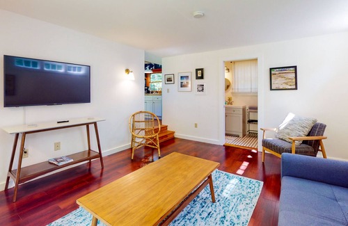 Searsmont Cottage | Lakefront home with private dock - lake views & full kitchen - dog-friendly