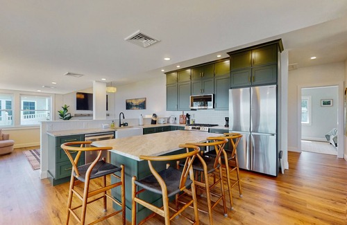 Malletts Bay House | Lakefront house w/views, beach, fireplace, firepit, central air, arcade games