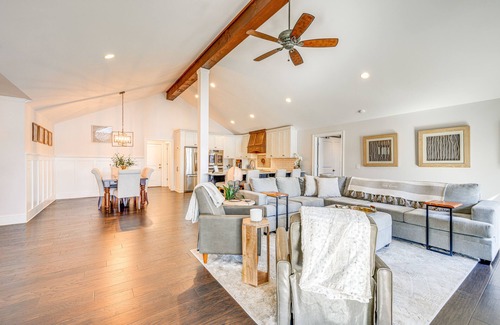 Buckhead House | Lakefront Lake Oconee Home: Boat Dock + Hot Tub