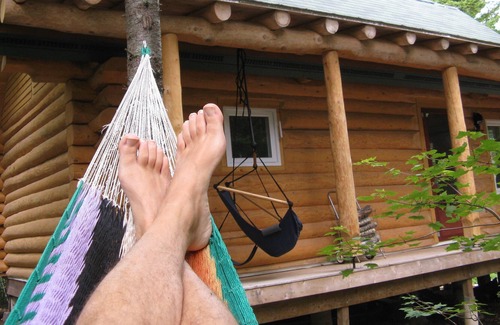Lunenburg County Cabin | Lakefront log cabin in the woods