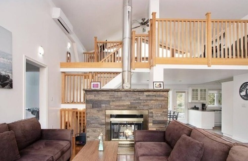 Ashfield-Colborne-Wawanosh Cottage | Lakefront Majestic Getaway with Hot Tub!!