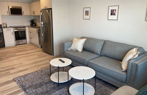 Okanagan-Similkameen Condo | Lakefront Nest Beach House Suite