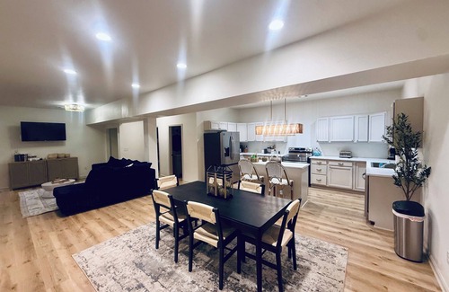 Mountain Pine House | Lakefront Paradise! BRAND NEW LAKE HOUSE!