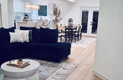 Mountain Pine House | Lakefront Paradise! BRAND NEW LAKE HOUSE!