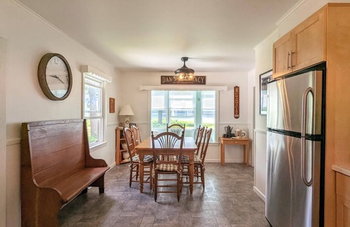 Franklin House | Lakefront Prescription on Webster Lake!