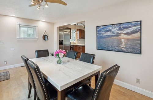 Lorain House | Lakefront Retreat - Serene escape on Lake Erie! Amazing Views! Lorain OH