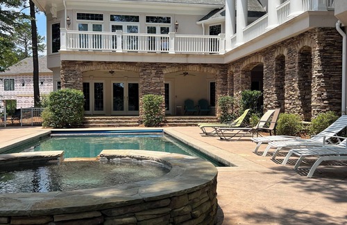 Reynolds Landing House | Lakefront Retreat!