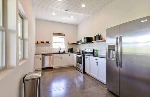 Golden House | Lakefront Retreat w/Views, Fire Pit & 2 Acres