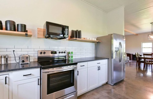 Golden House | Lakefront Retreat w/Views, Fire Pit & 2 Acres