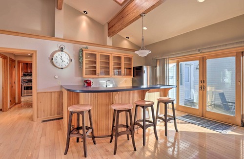 Romulus House | Lakefront Romulus Retreat w/Private Dock!