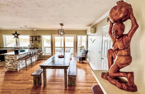 Cotuit House | Lakefront Stunning Cape Cod Views w Private Lake Beach - Backyard is the Lake !