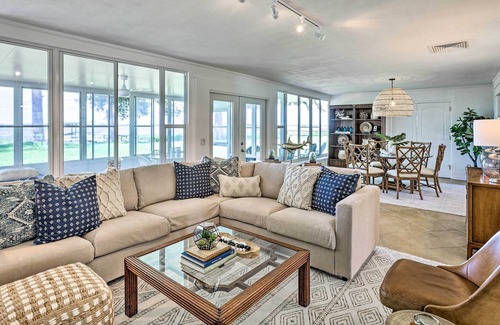 Tavares House | Lakefront Tavares Home w/ Sunroom + Boat Dock