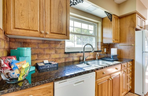 Tavares House | Lakefront Tavares Home w/Deck, Patio & Dock!