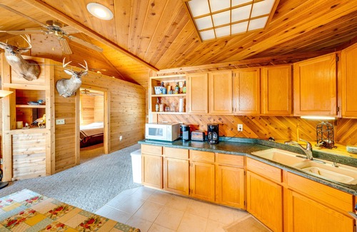 Maplewood Cottage | Lakefront Wisconsin Escape w/ Boat Dock & Kayaks!