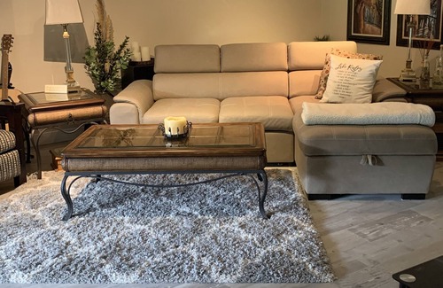 Central Okanagan House | Lakehouse Lower Suite