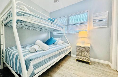 Crystal Lake House | Lakeland Gem Near Seu-fsc Game Room Fun