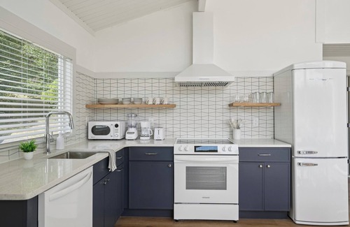 Lakeville Hotel | Lakelyn Lodge