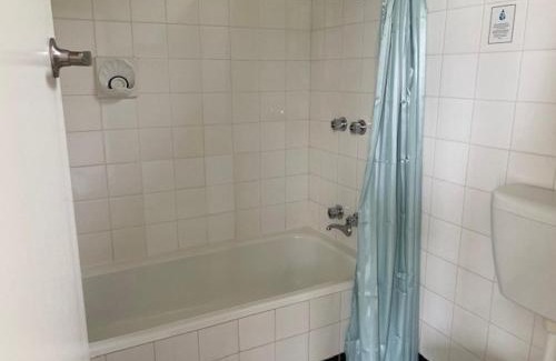 Lakes Entrance Hotel | Lakes Entrance RSL Glenara Motel