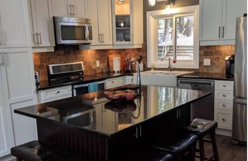 Wiarton Cabin | Lakeside Bliss - a waterfront dream