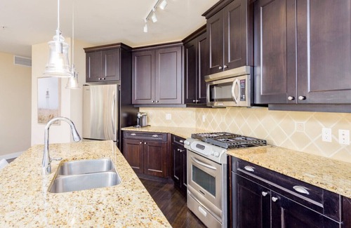 Westbank Condo | Lakeside Elegance: 3-Bedroom Condo at Barona Beach