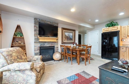 Ogden Apartment | Lakeside Escape LS 36B 2 BR |Pool |Hot Tub|Game Rm