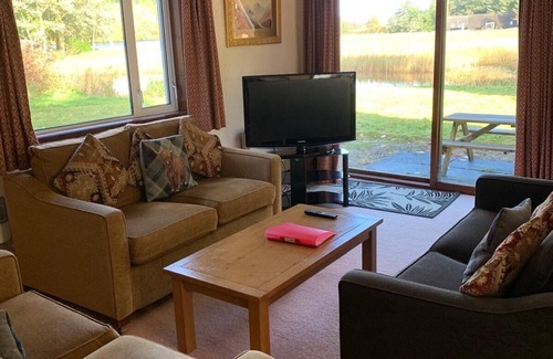 South Laggan Cottage | Lakeside Haven Cottage - Great Glen Waterpark