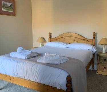 Huntingdon Hotel | Lakeside Lodge