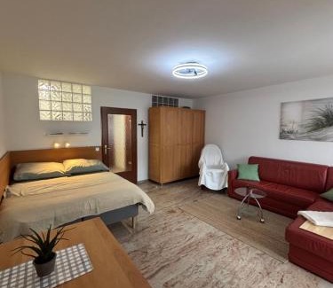 Klagenfurt am Woerthersee Apartment | Lakeside Moments