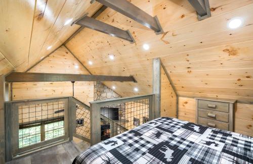 Pittman Center House | Lakeside Rendezvous by Stony Brook Cabins