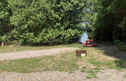 South Bruce Peninsula House | Lakeview Campsite E