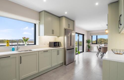 Clifden House | Lakeview House