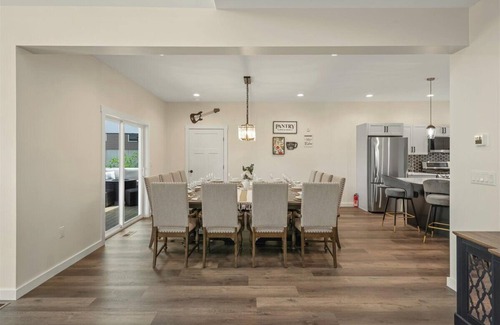 Lake Harmony Estates Villa | Lakeview Luxe & Leisure- New,9 BR villa, Sleep 30