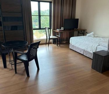 Temerloh House | Lakeview Resort