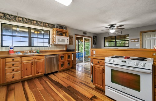 Smithville Ski Chalet | Lakeview Sunset Center Hill Lake