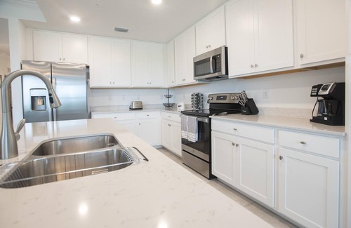 Lakewood Ranch Condo | Lakewood National 2nd Floor Condo 2/bed, 2/bath with golf & lake view