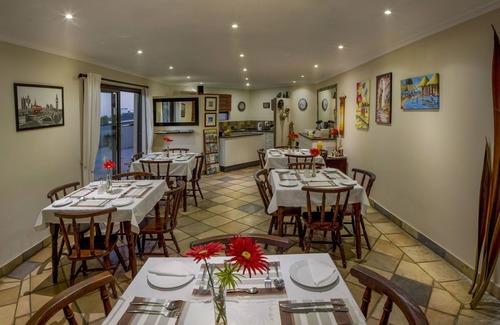 Humewood Bed & Breakfast | Lalapanzi Guest Lodge