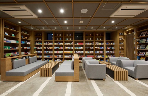 Odori Hotel | Lamp Light Books Hotel Sapporo