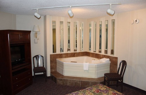 Springfield Hotel | Lamplighter Inn & Suites - South