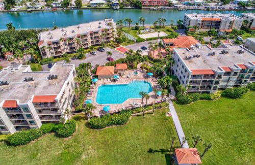 Sunset Beach House | Land's End 10-302 Beach Front - Premier