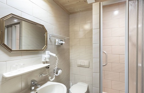 Schleching Hotel | Landgasthof Zur Post