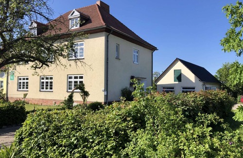 Usedom Apartment | Landhaus Karnin - Vacation at the Peenestrom - FEWO4