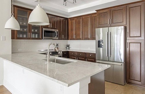 Uptown Apartment | Landing at Cortland on McKinney - 1 Bedroom in Oak Lawn