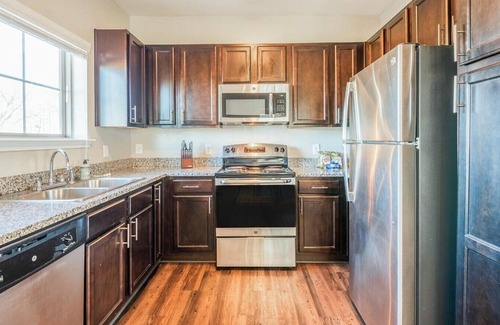 Fort Collins Apartment | Landing at Crowne at Timberline Townhomes - 3 Bedrooms in Linden Park
