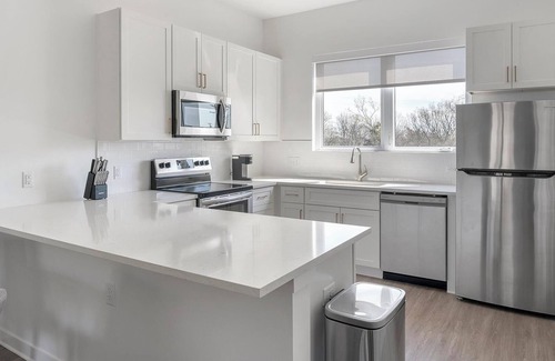 Donelson Apartment | Landing at Flats at Donelson - 2 Bedrooms in Do.