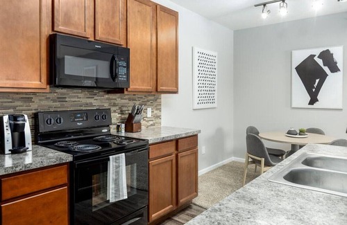 Riverside Apartment | Landing at Grafton Park - 2 Bedrooms in Riverside